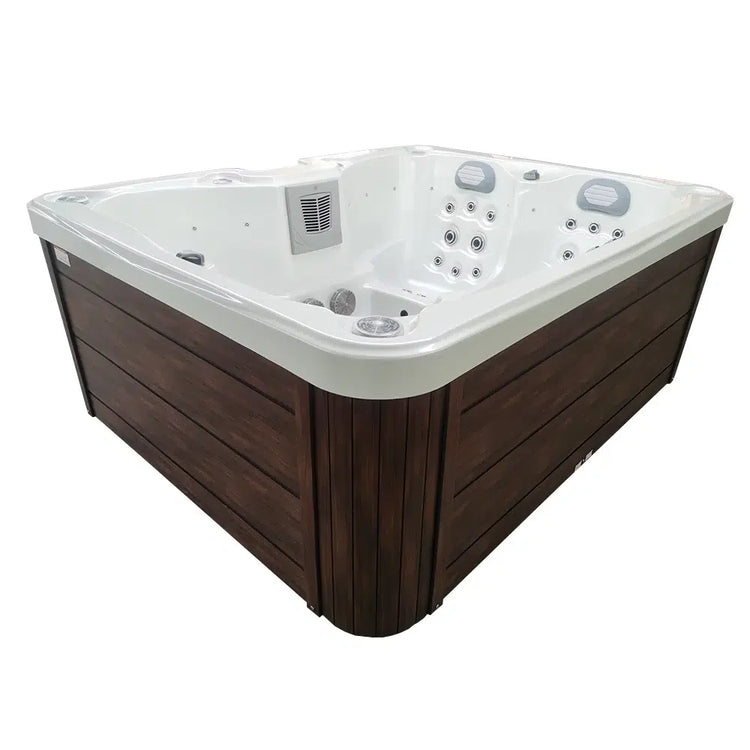 Triglav Luxury 3-4 Seater Spa Hot Tub – White Pearlescent