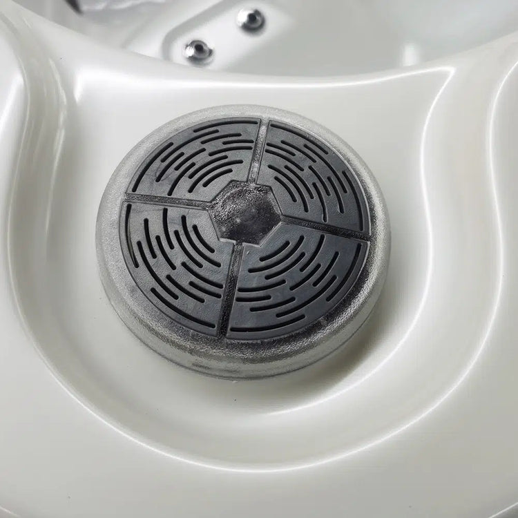 Triglav Luxury 3-4 Seater Spa Hot Tub – White Pearlescent