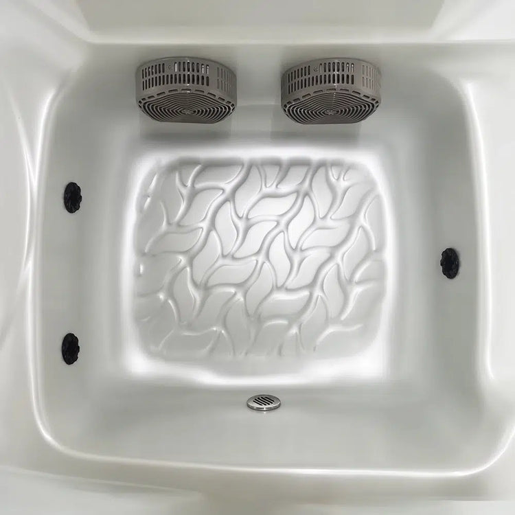 Triglav Luxury 3-4 Seater Spa Hot Tub – White Pearlescent