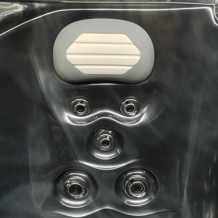 Fuji Deluxe 5 Seater Spa Hot Tub – Outdoor Luxury, Everyday Escape